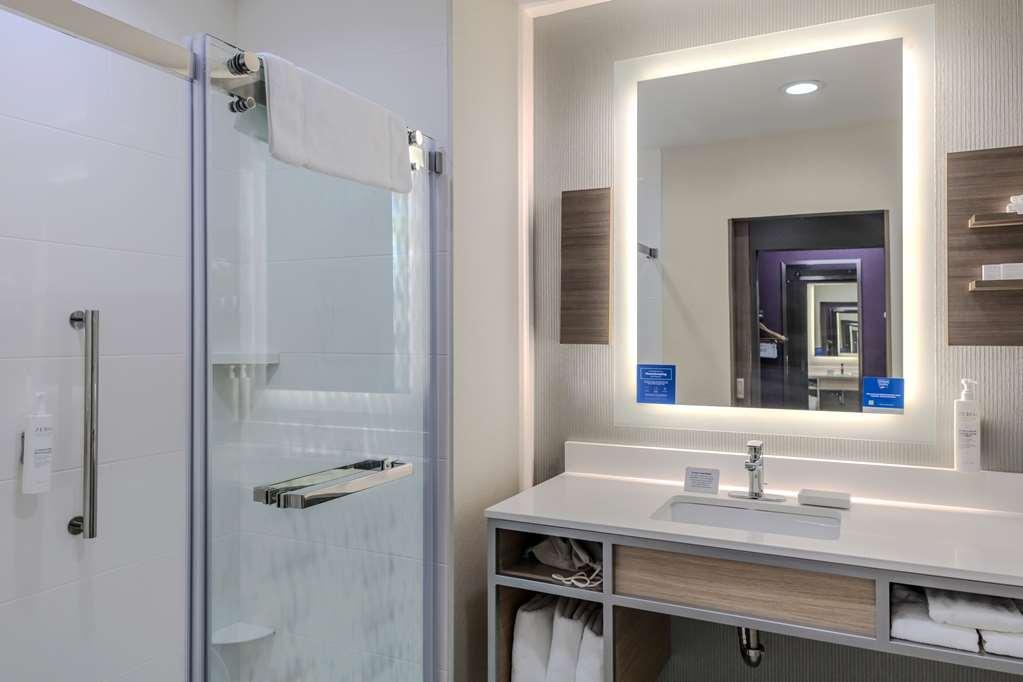 Hilton Garden Inn Detroit Utica, Mi Clinton Township Phòng bức ảnh